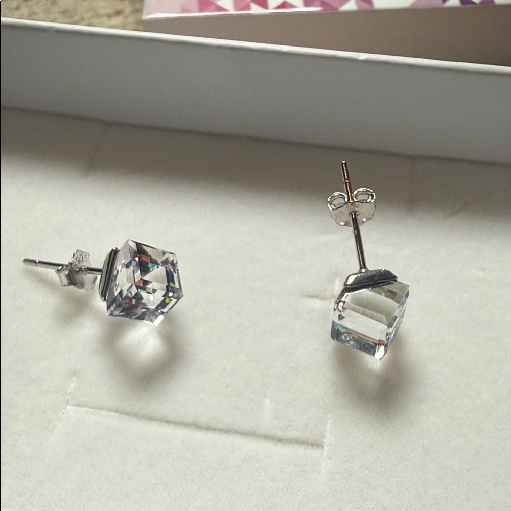 Elegant Multicolor 925 Silver Crystal Stud Earrings - Picture 12 of 16